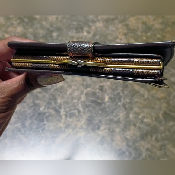 Authentic Louis Vuitton Brown Portefeuille Viennois Damier Ebène Wallet 🤎 - Picture 10 of 13